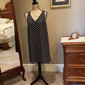 LOFT WOMENS DRESS...SIZE MED…GENTLY WORN..SO CUTE